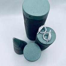 Load image into Gallery viewer, Statement boardwalk stud earrings